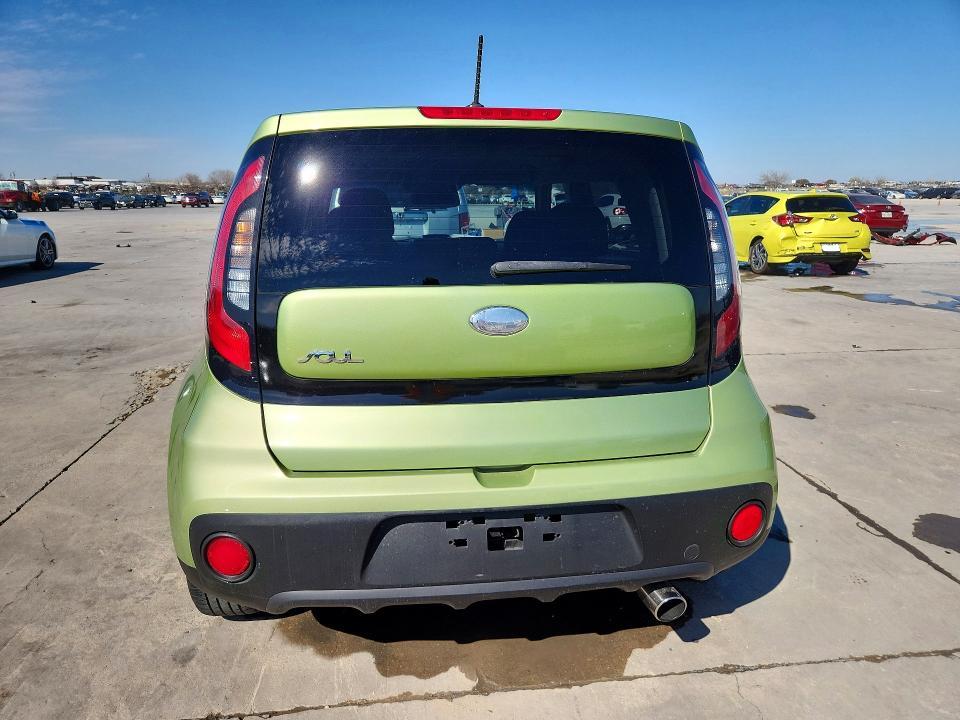 2017 KIA Soul Base