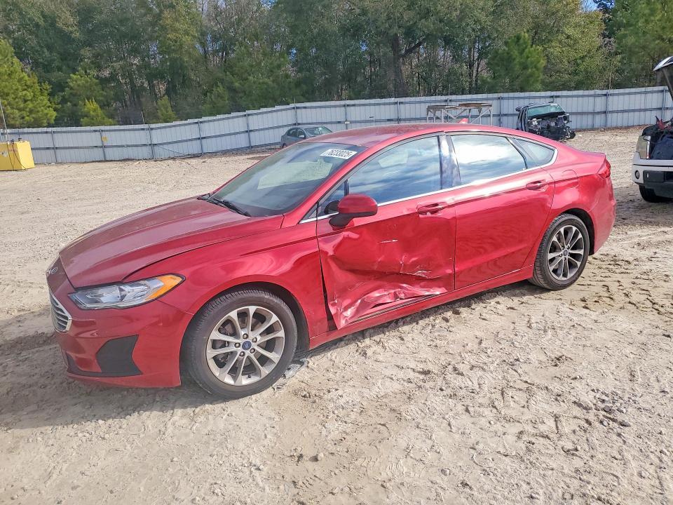 2020 Ford Fusion se