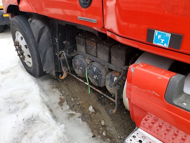 2009 Freightliner Cascadia Semi Truck