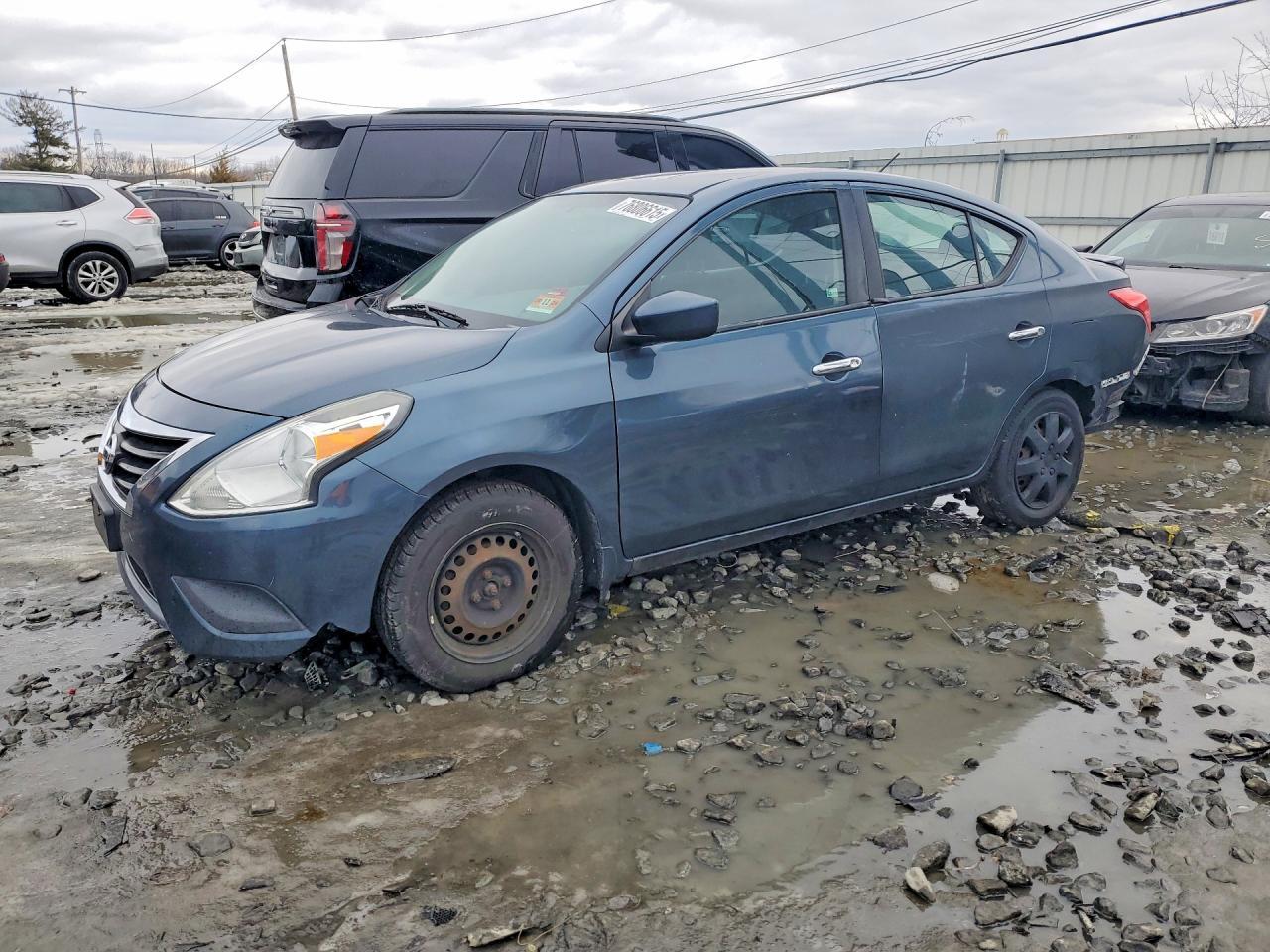 2015 Nissan Versa s