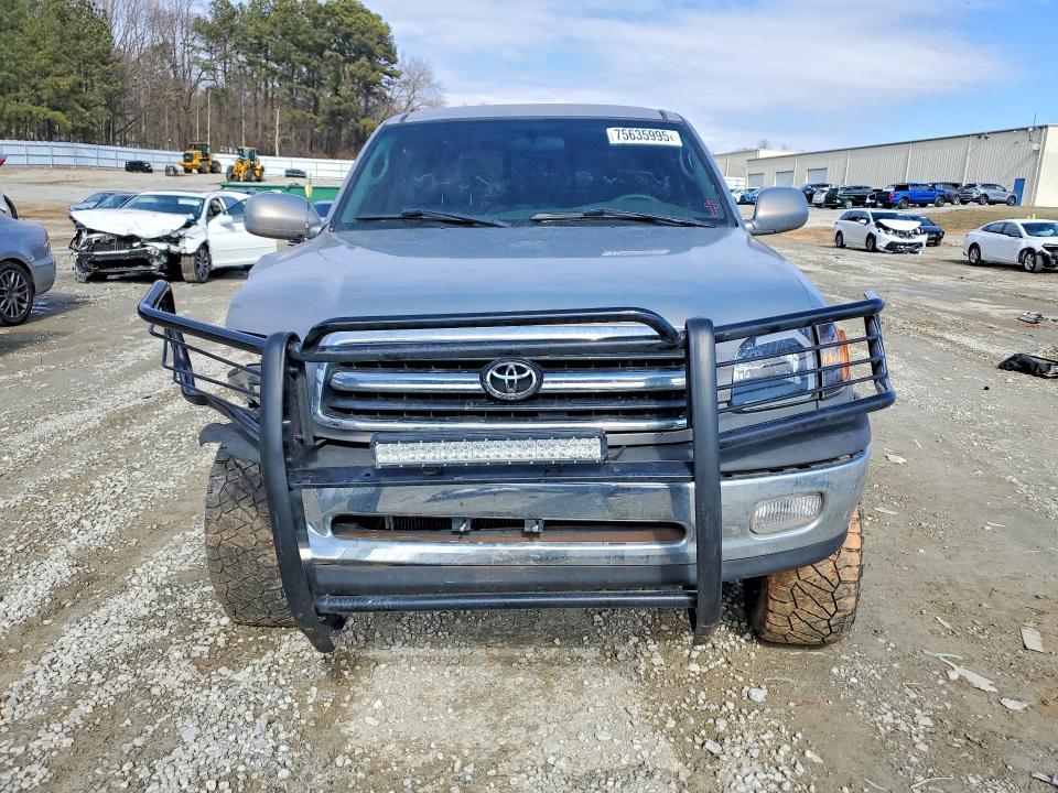 2002 Toyota Tundra Access cab SR5