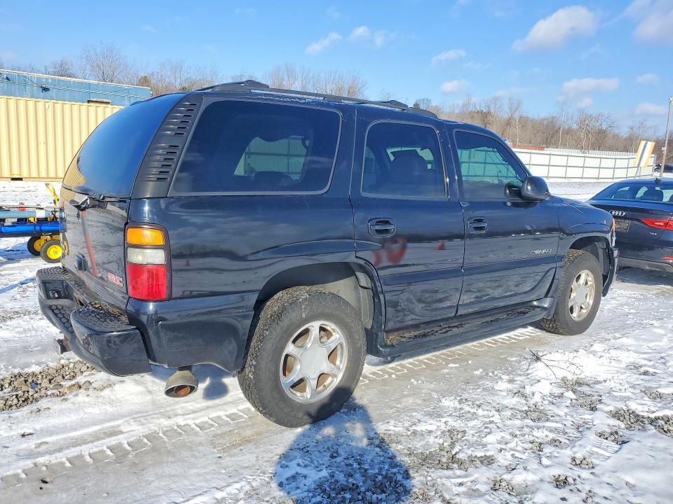 2004 GMC Yukon Denali