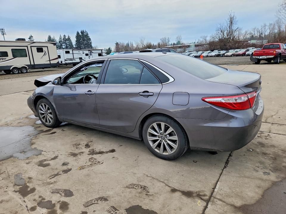 2017 Toyota Camry le