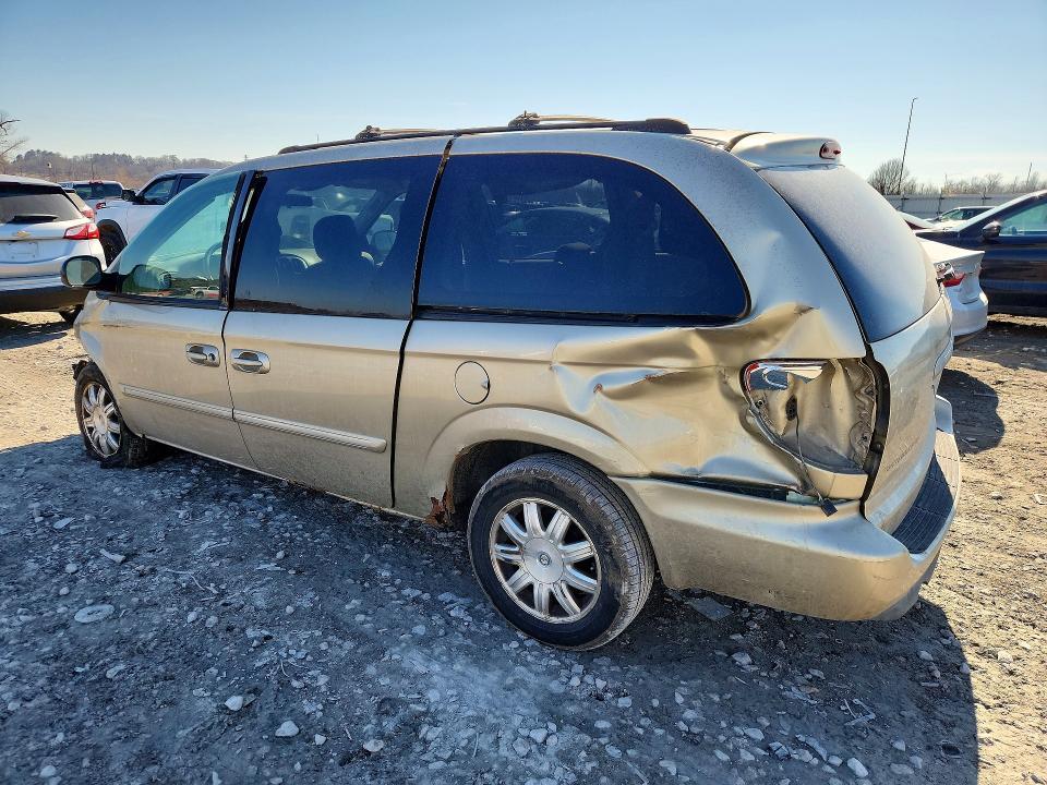 2005 Chrysler Town & Country Touring
