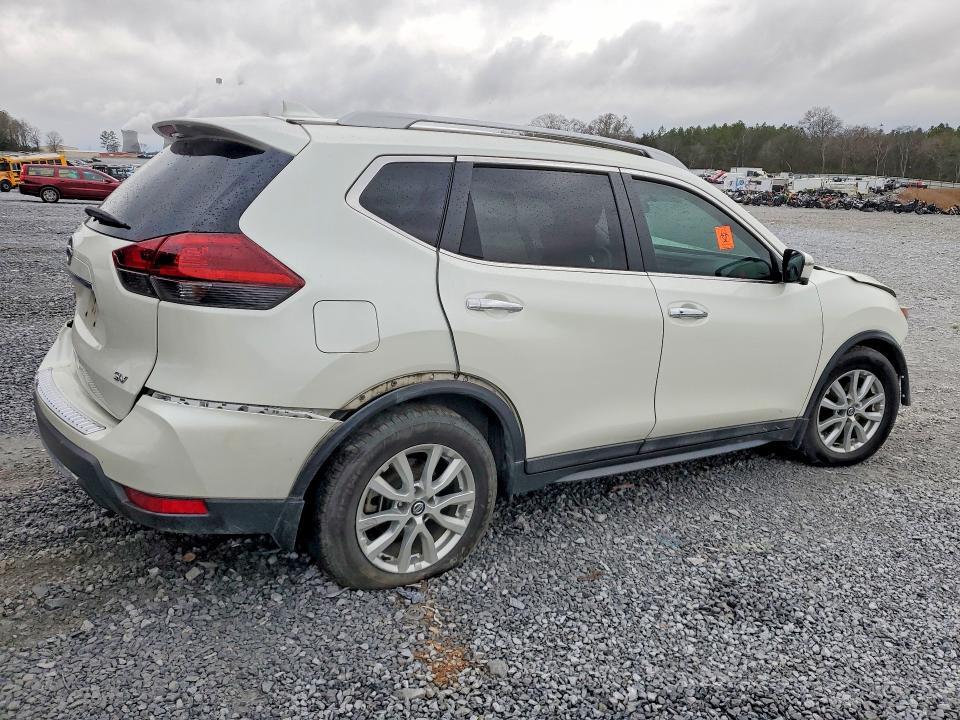 2018 Nissan Rogue