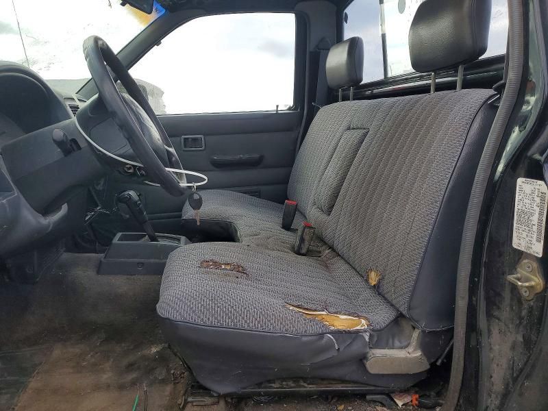 1996 Nissan Truck Base