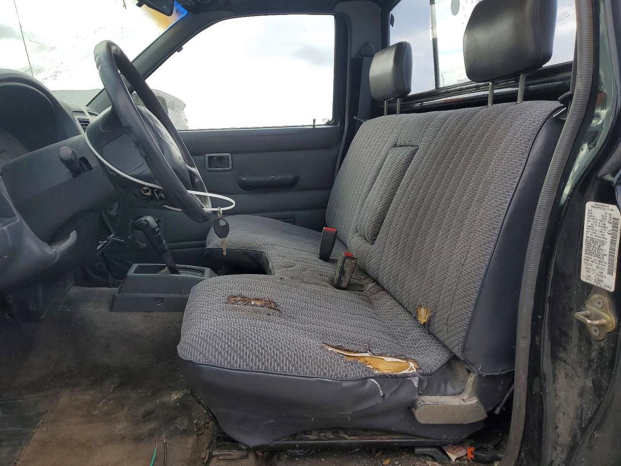 1996 Nissan Truck Base