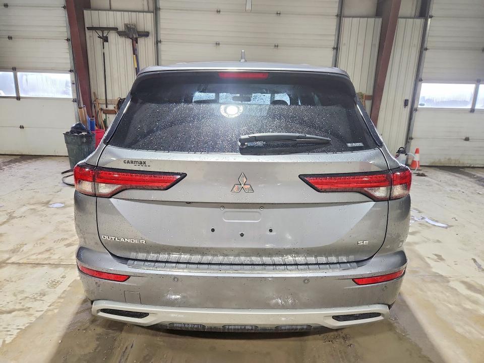 2022 Mitsubishi Outlander se