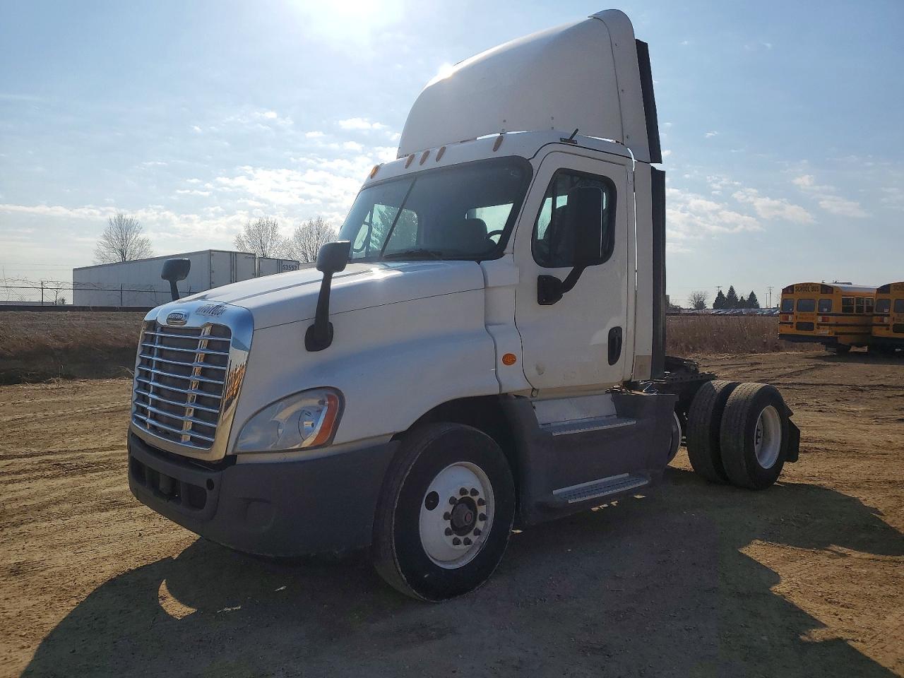2016 Freightliner Cascadia 125 Semi Truck