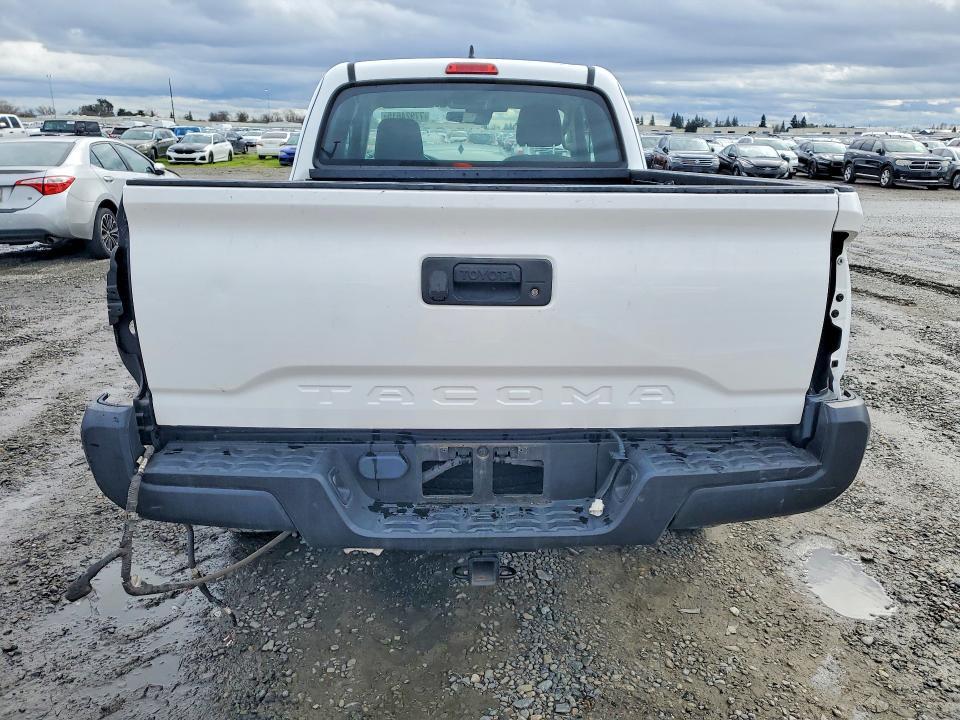 2018 Toyota Tacoma sr