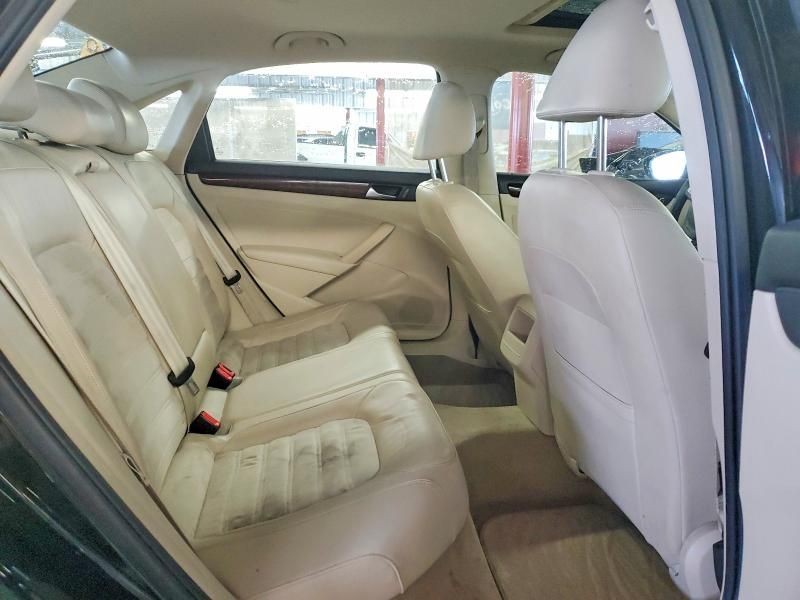 2012 Volkswagen Passat sel