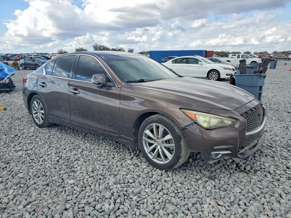 2015 Infiniti Q50 Base