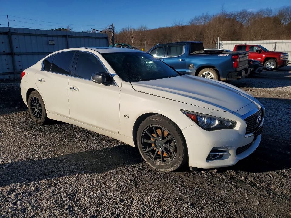 2017 Infiniti Q50 Premium
