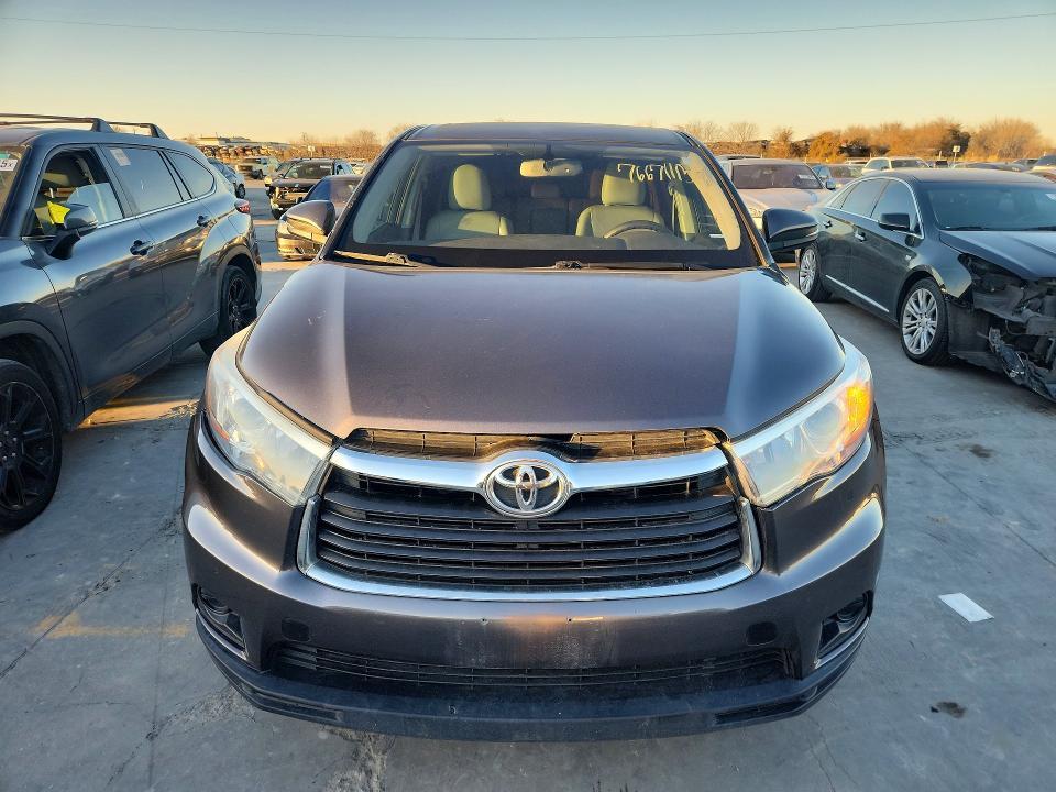 2016 Toyota Highlander le
