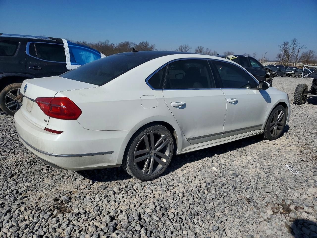 2016 Volkswagen Passat s