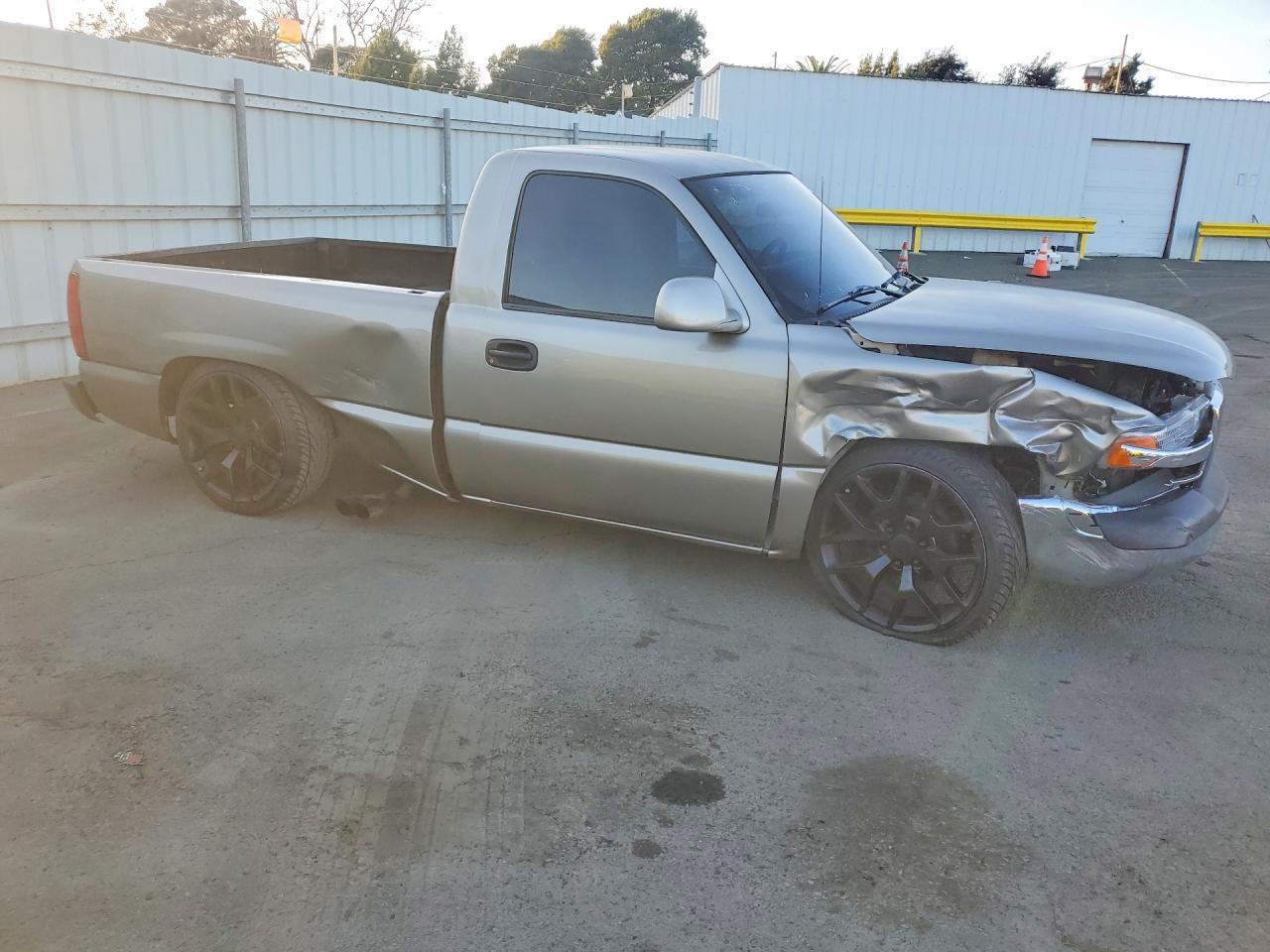 2002 GMC New Sierra C1500