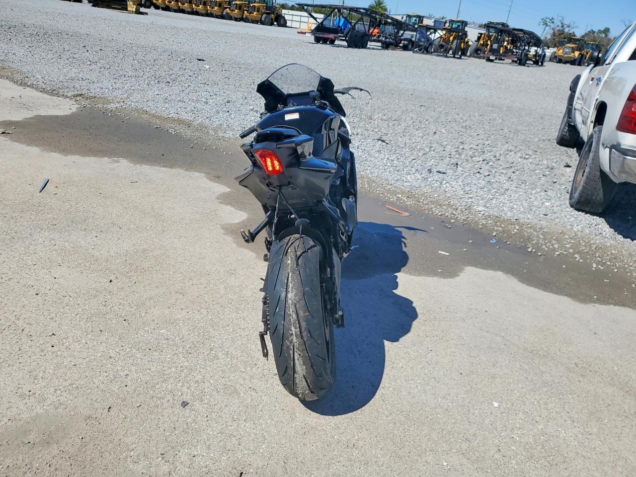 2025 Yama YZF890 C