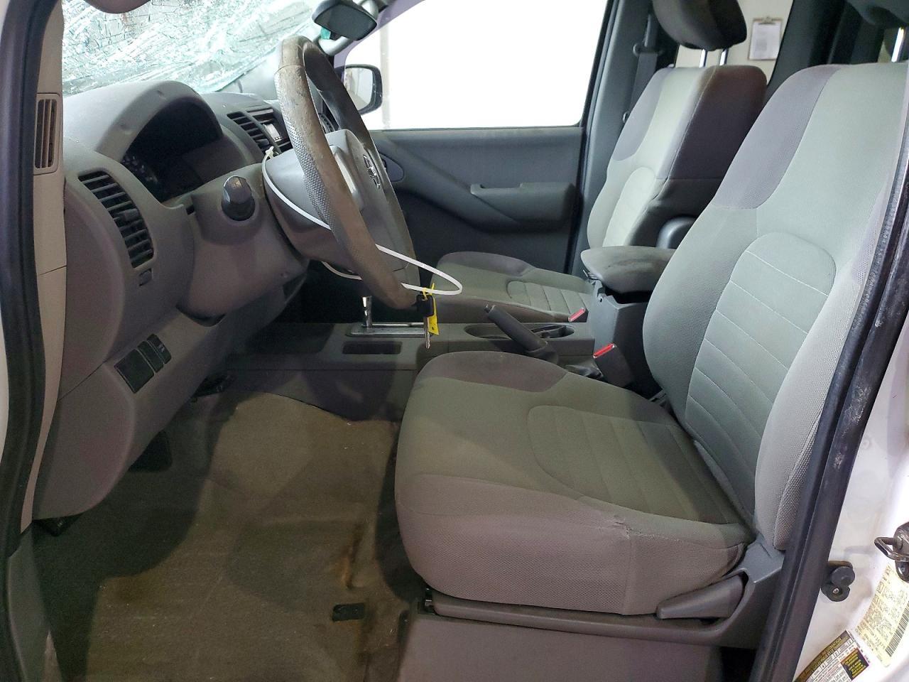 2013 Nissan Frontier s