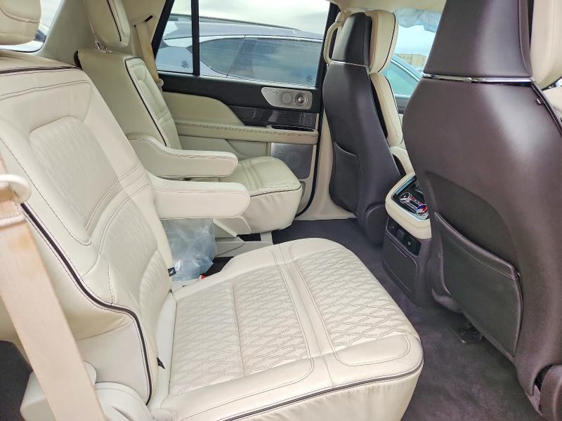 2021 Lincoln Navigator Black Label