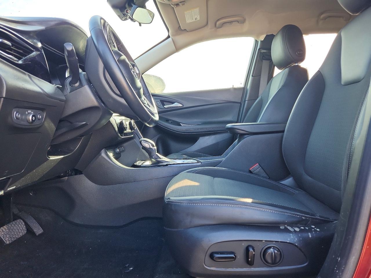 2022 Buick Encore gx Select