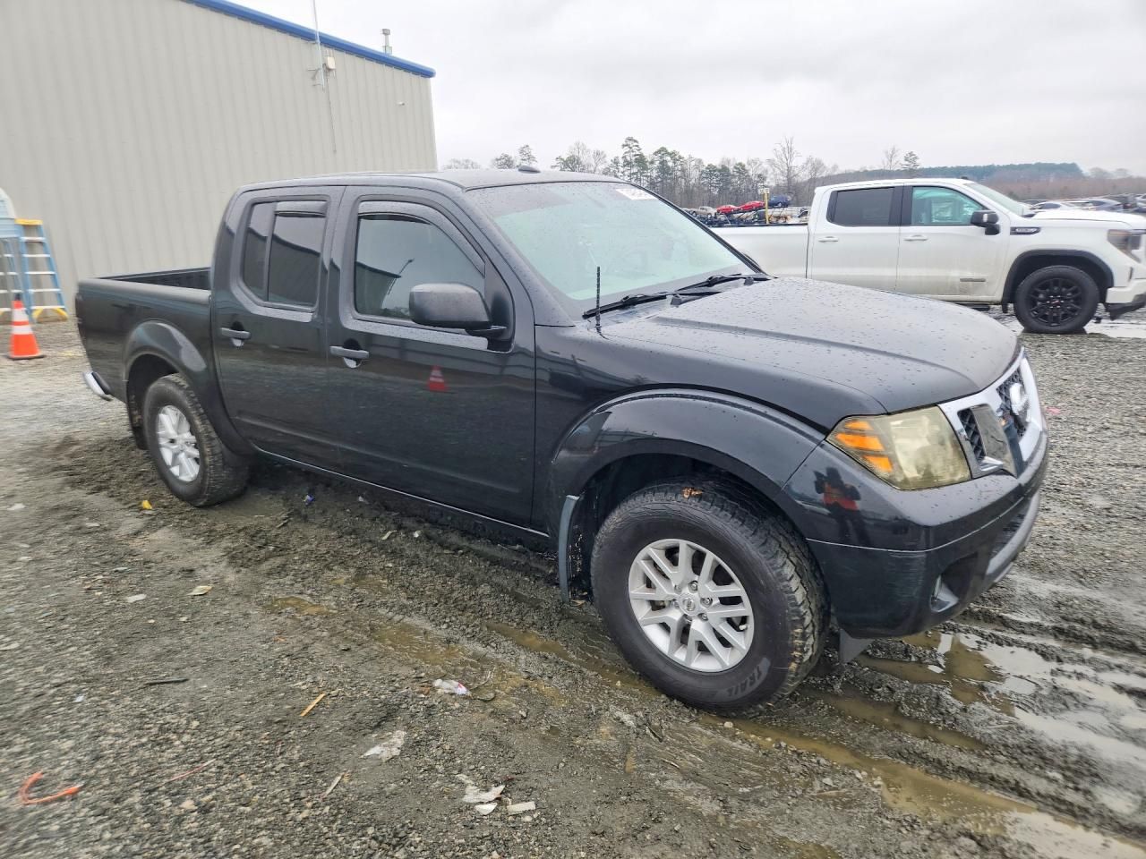2016 Nissan Frontier s