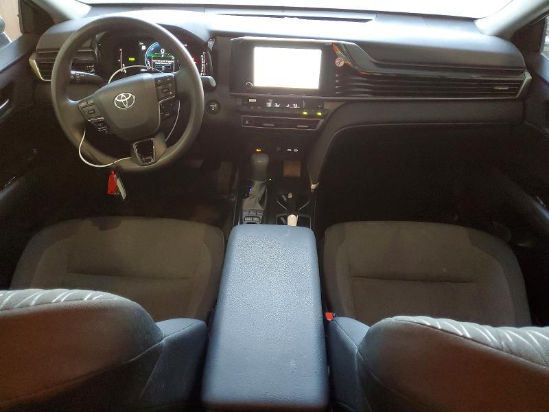 2025 Toyota Camry le