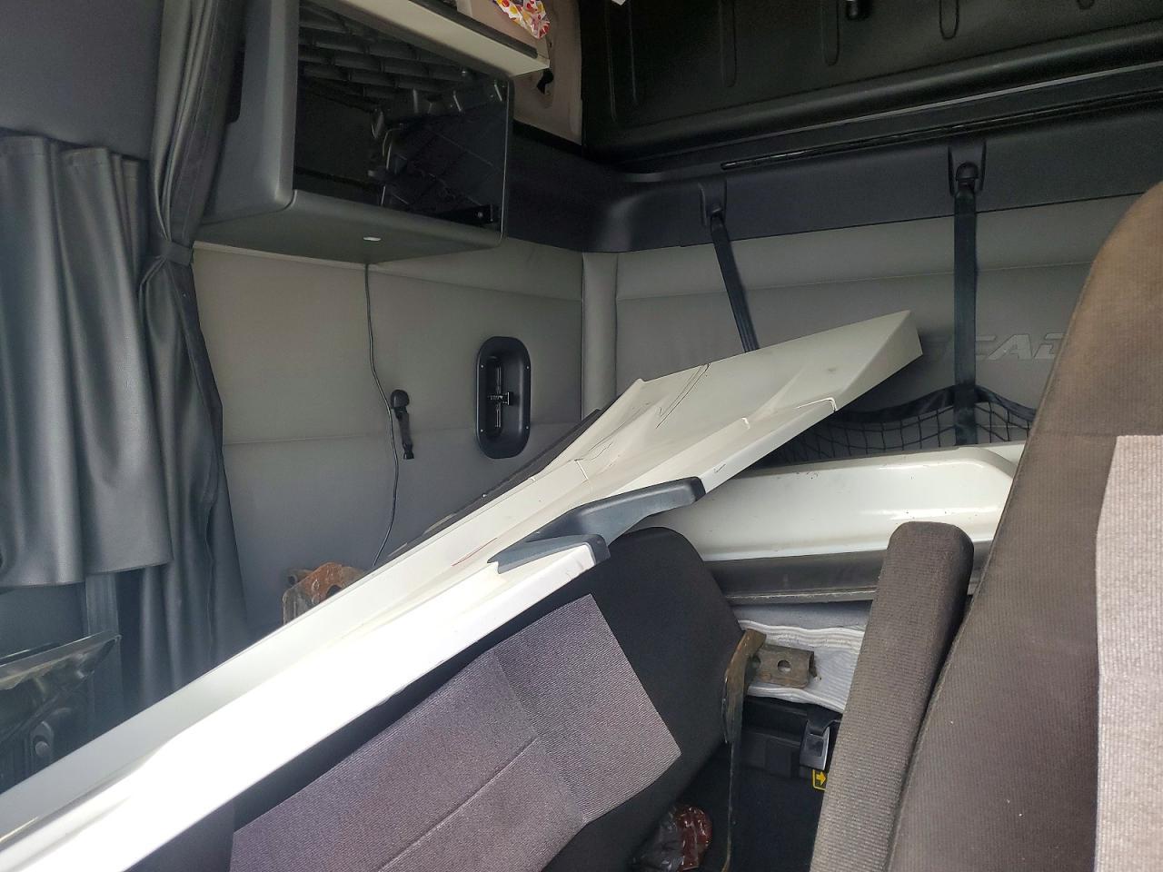 2021 Freightliner Cascadia 126 Semi Truck