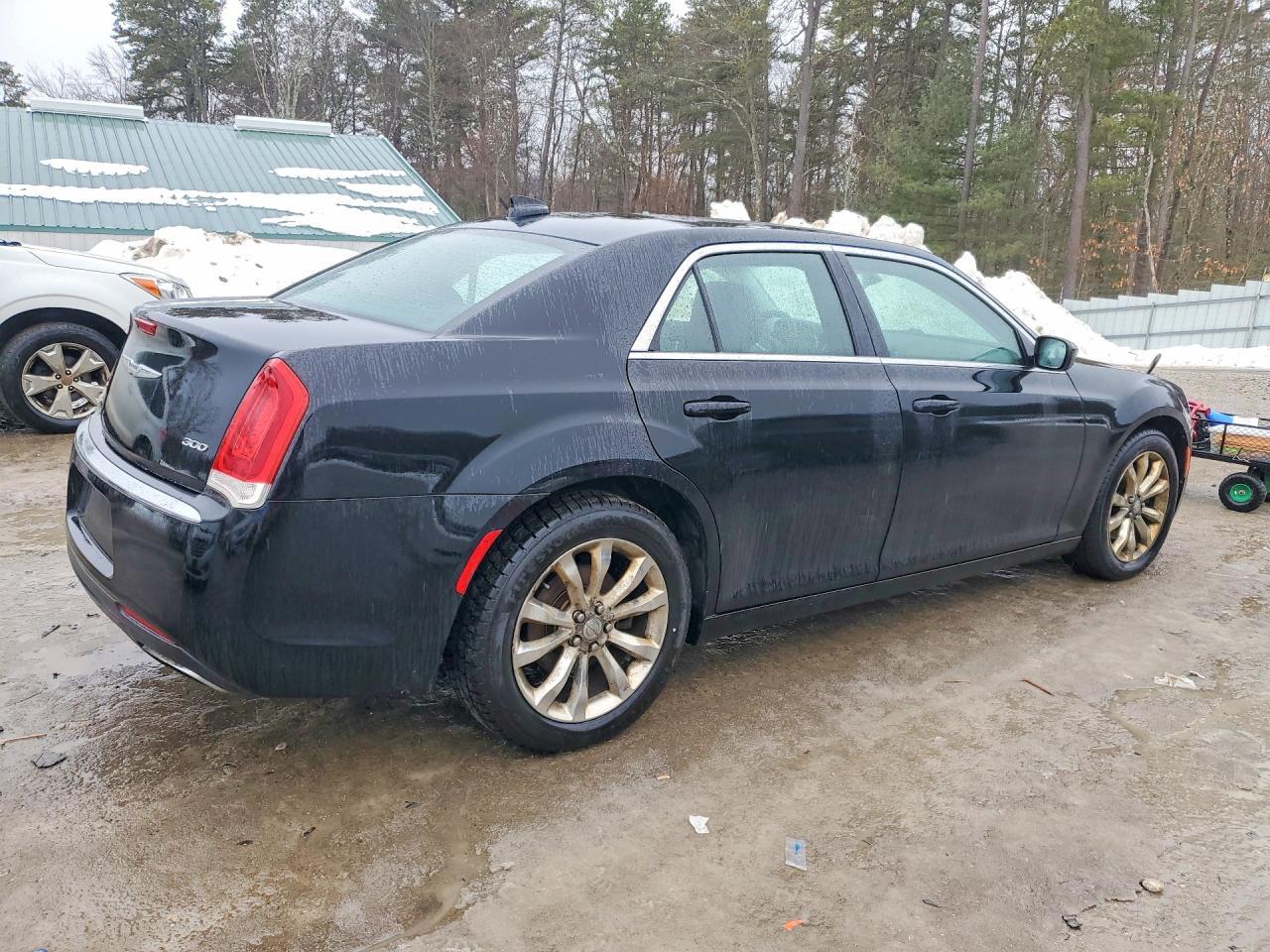 2016 Chrysler 300 Limited