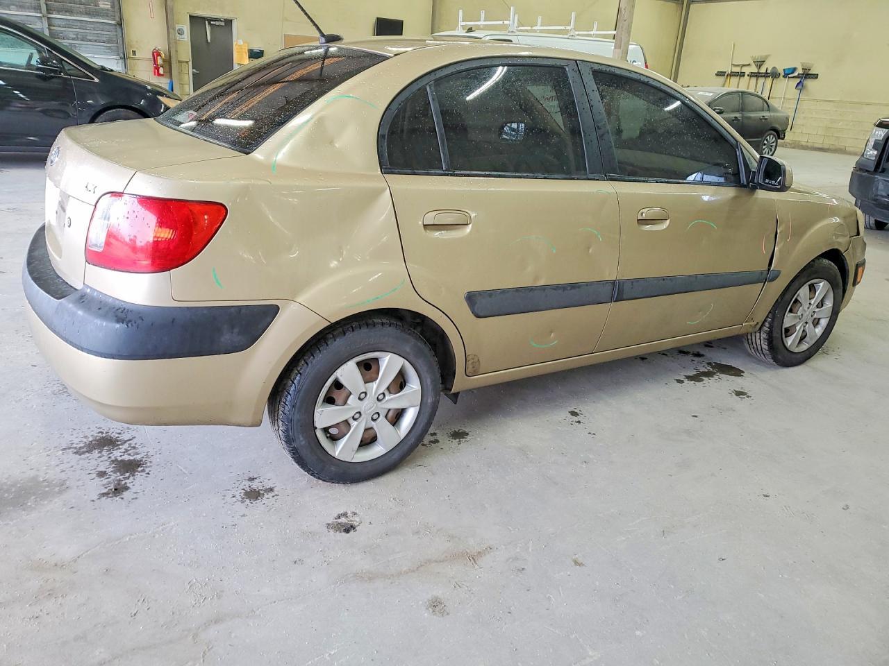 2009 KIA Rio Base