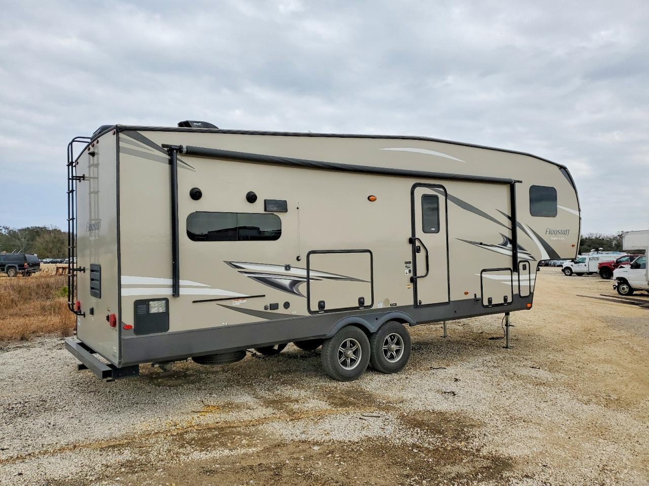 2020 Forest River Flagstaff Super Lite Fifth