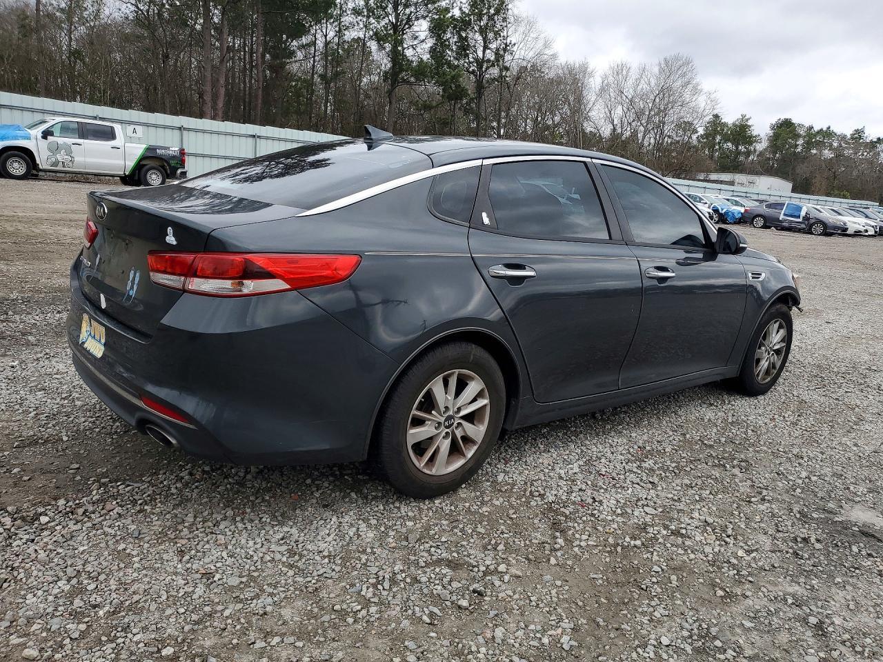 2016 KIA Optima lx