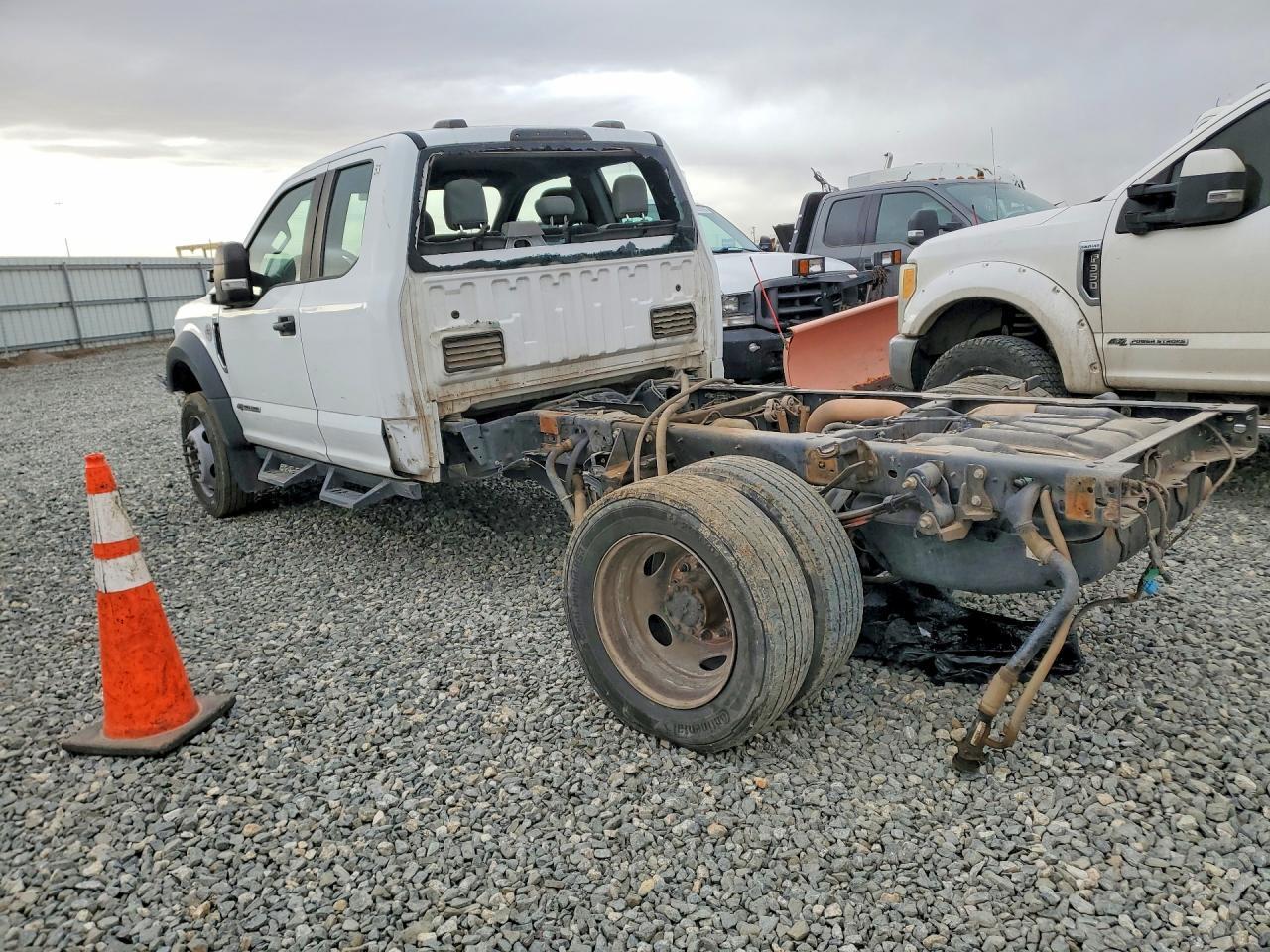 2022 Ford F450 Super Duty Truck Cab AND Chassis