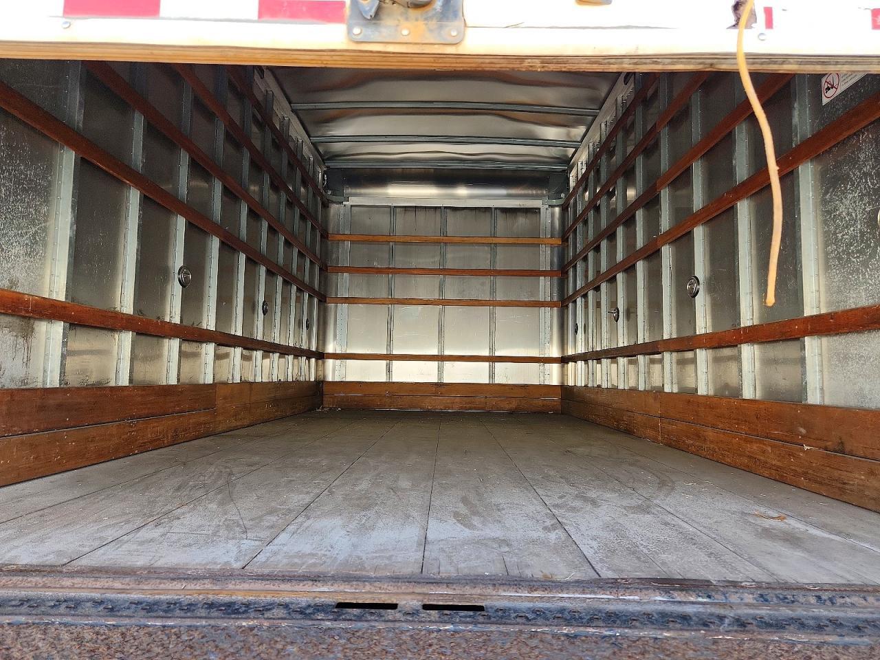 2019 Isuzu NQR BOX Truck