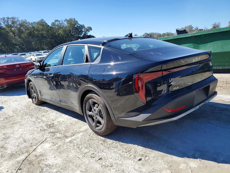 2025 KIA K4 lxs