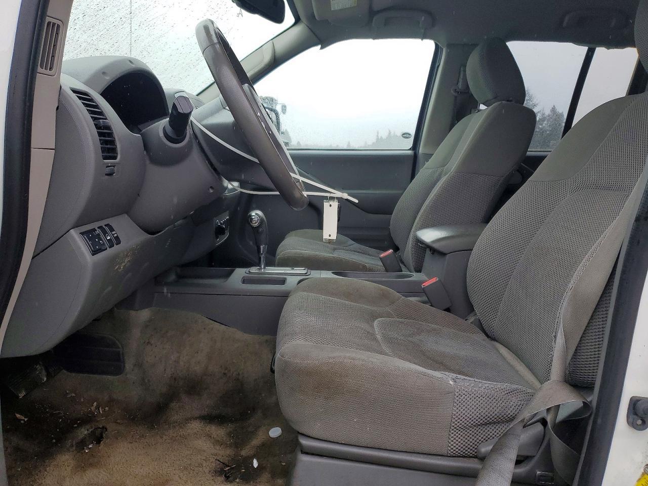 2017 Nissan Frontier SV