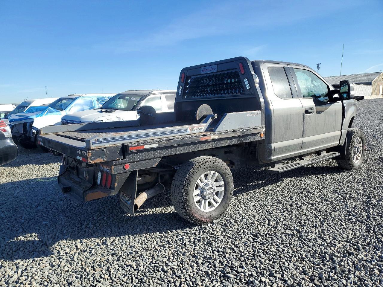 2017 Ford F350 Super Duty Flatbed Truck
