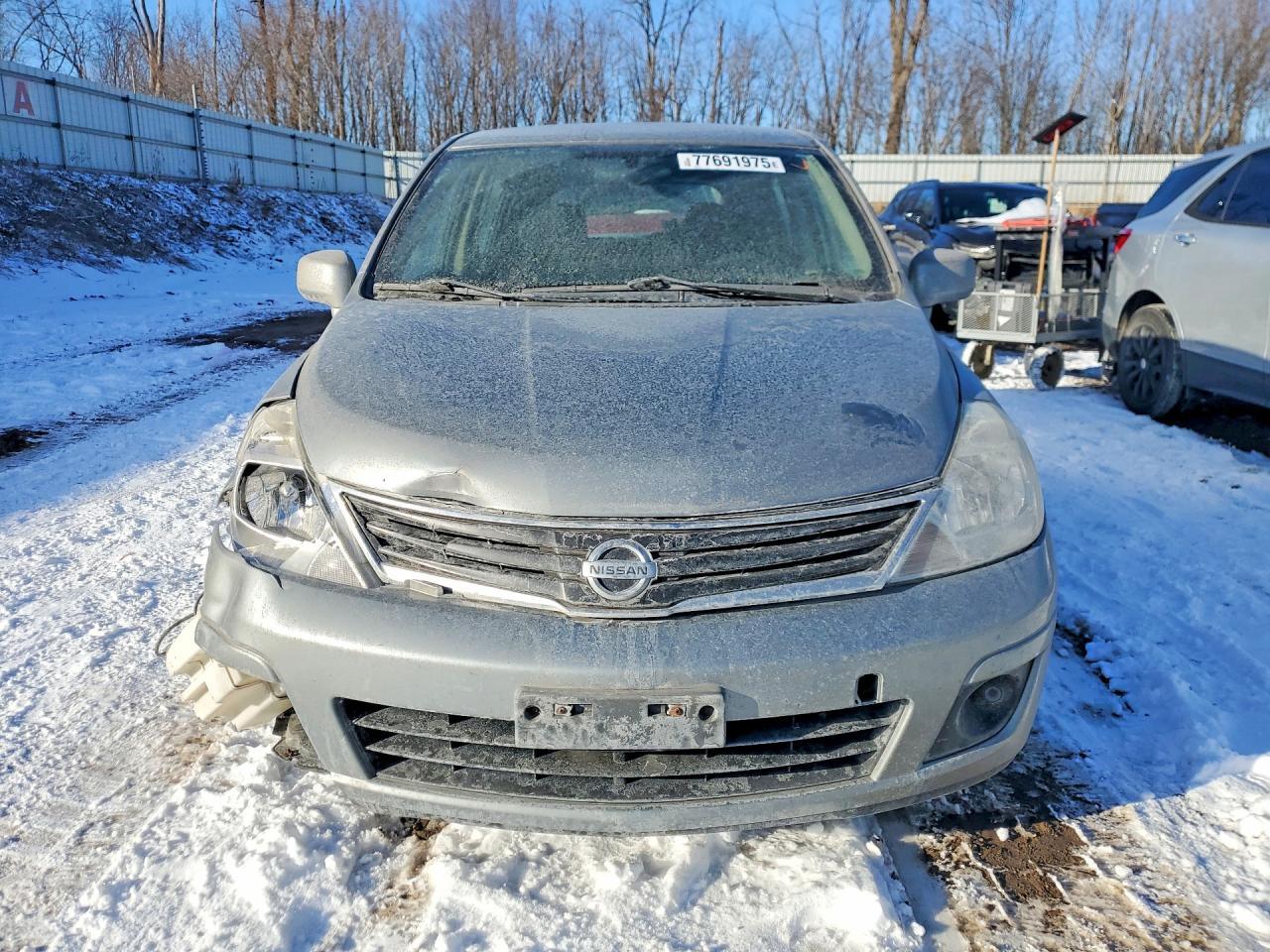 2011 Nissan Versa s