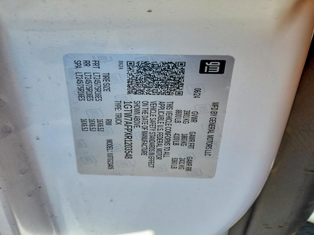 2024 GMC Savana 2500 Cargo Delivery van