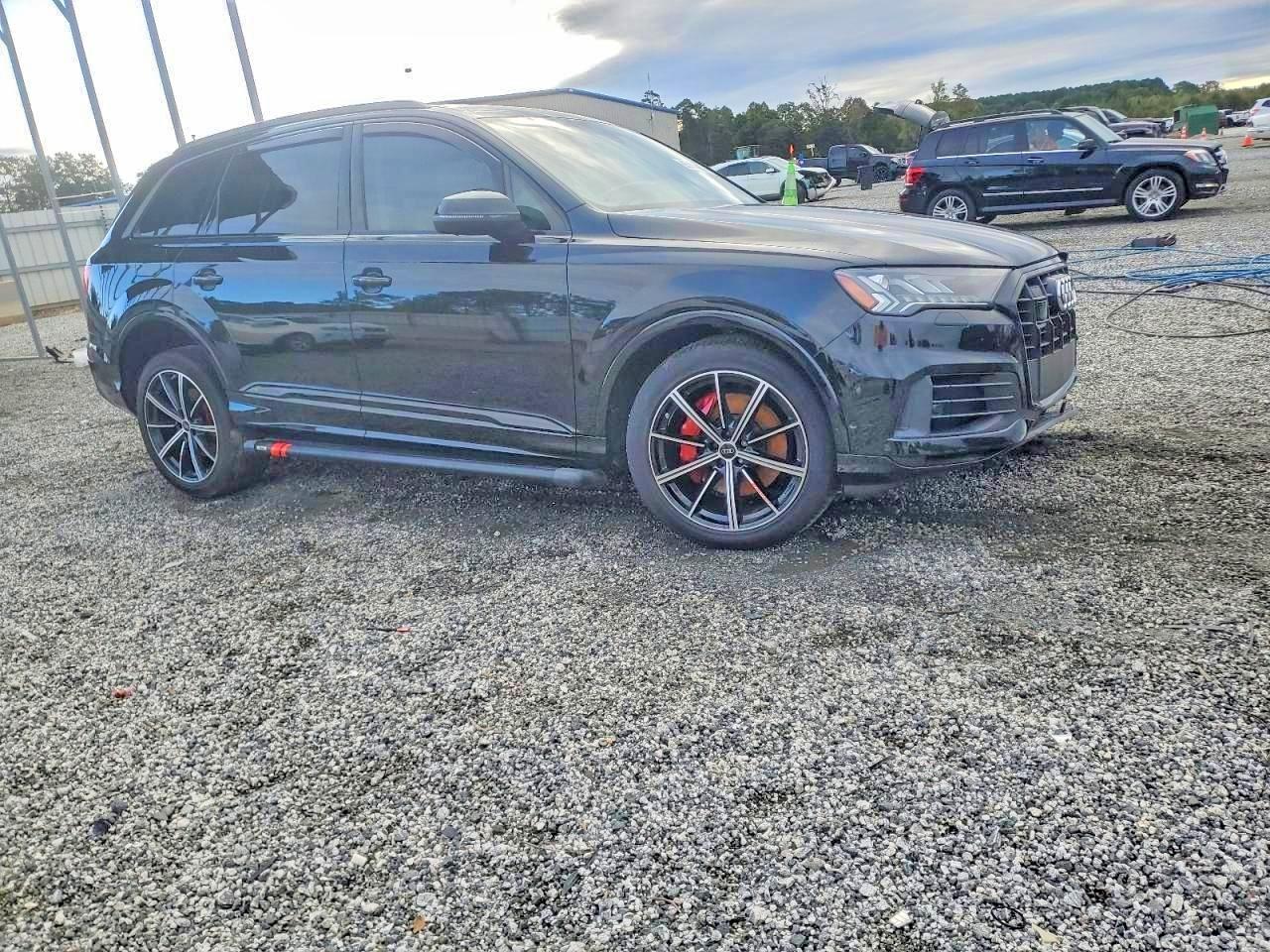 2024 Audi Q7 Premium Plus