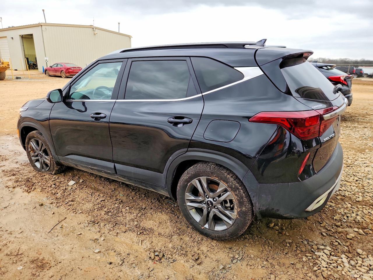 2021 KIA Seltos s