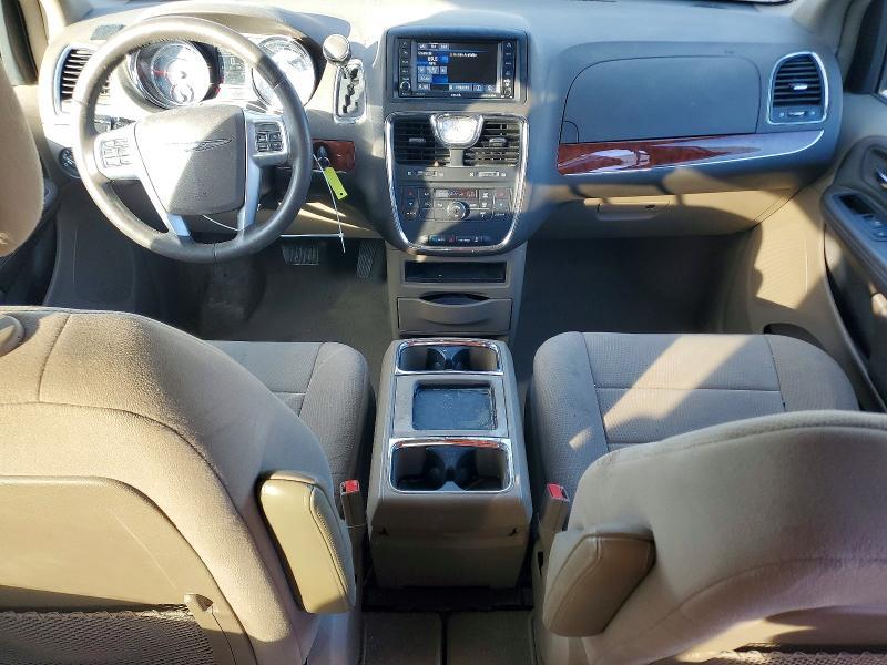 2013 Chrysler Town & Country Touring