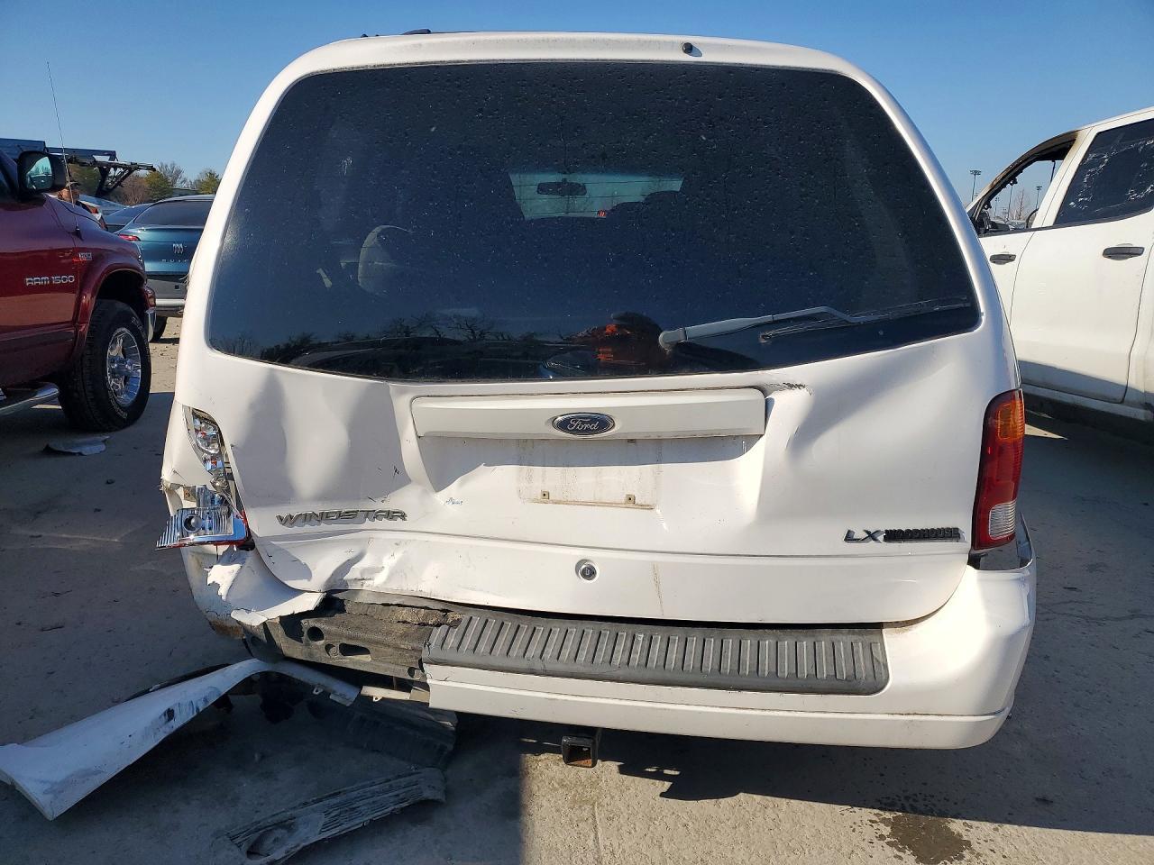 2002 Ford Windstar lx