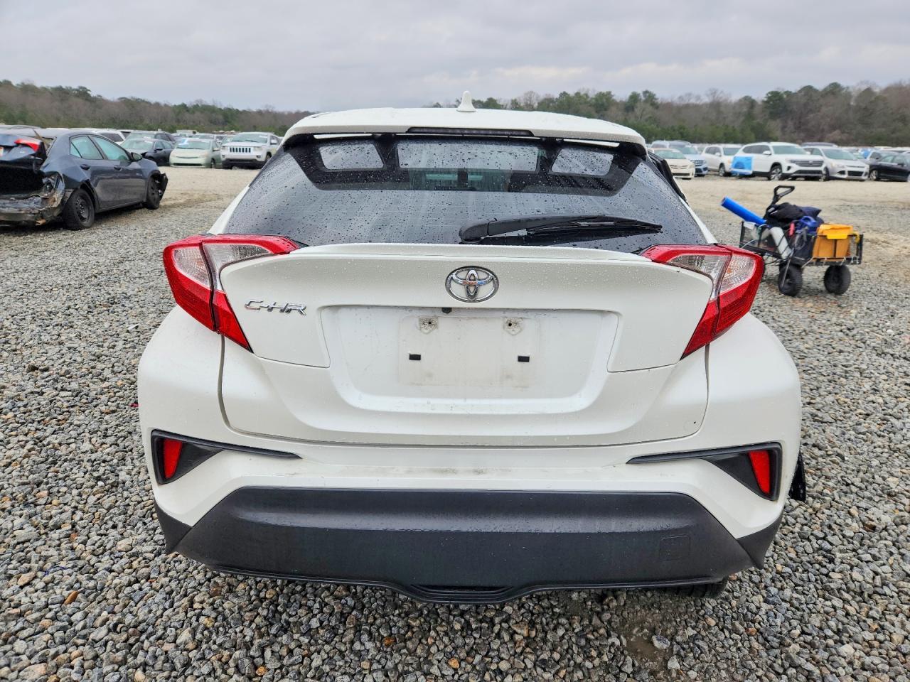 2020 Toyota C-hr xle