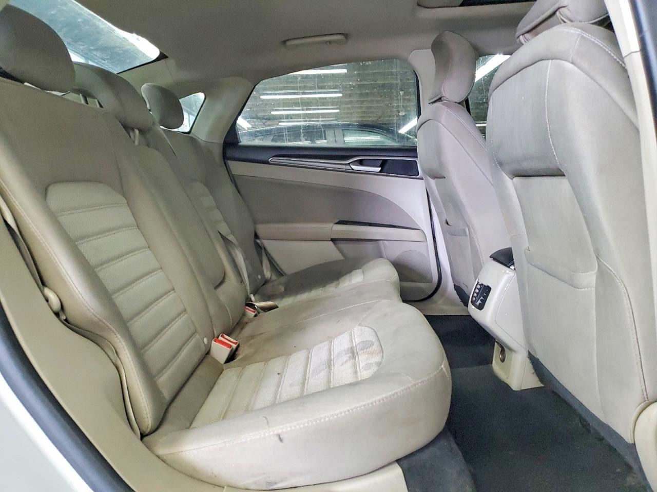 2019 Ford Fusion se