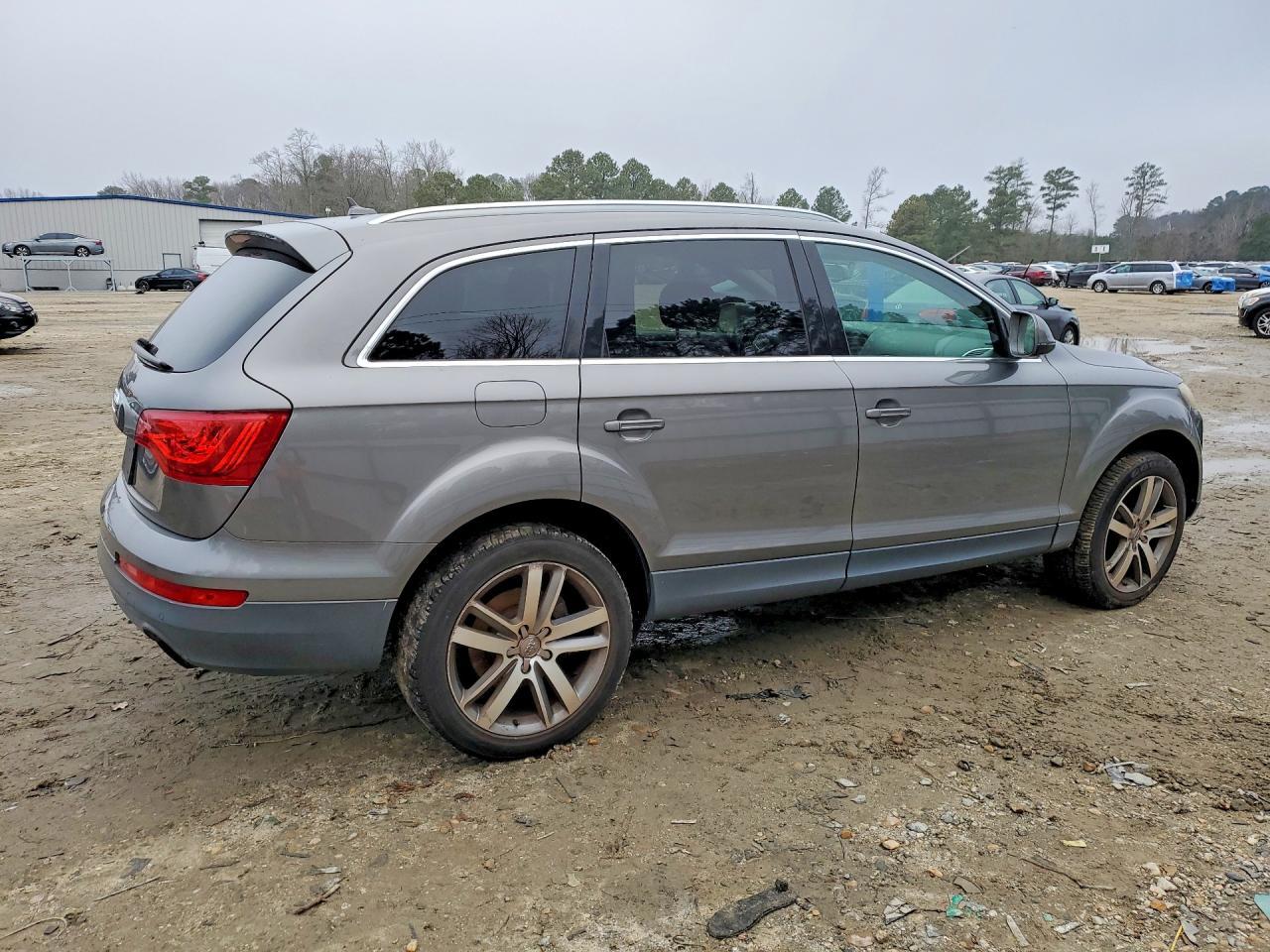 2012 Audi Q7 Premium Plus