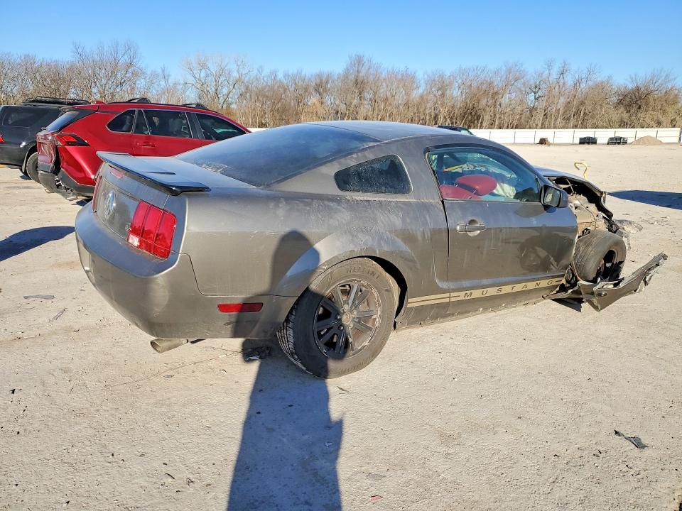 2005 Ford Mustang