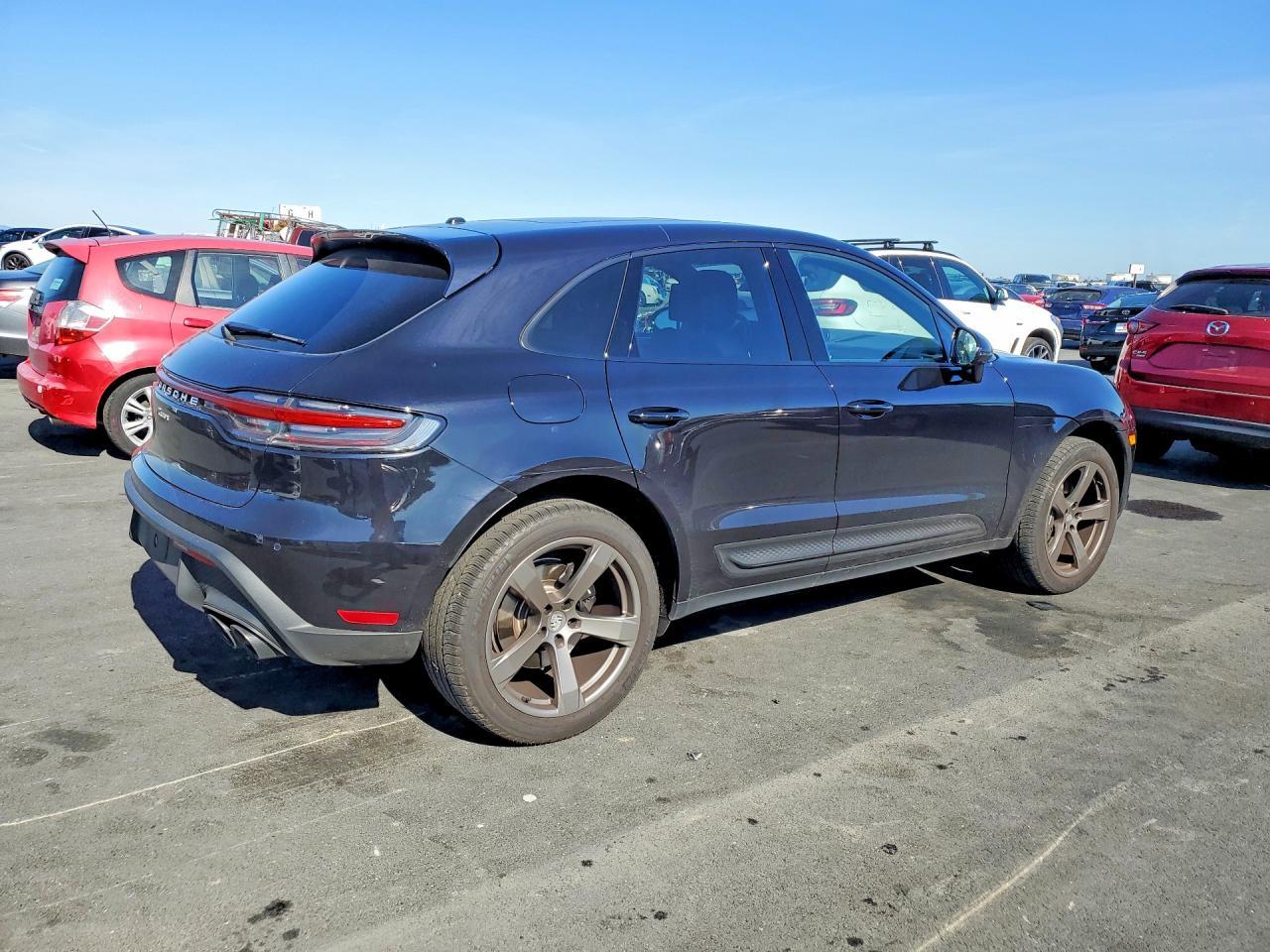 2022 Porsche Macan