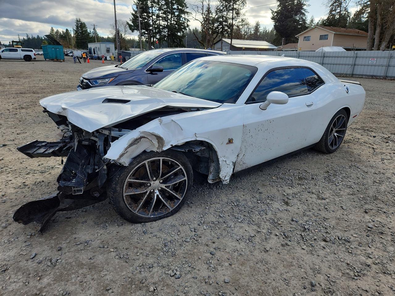 2016 Dodge Challenger r