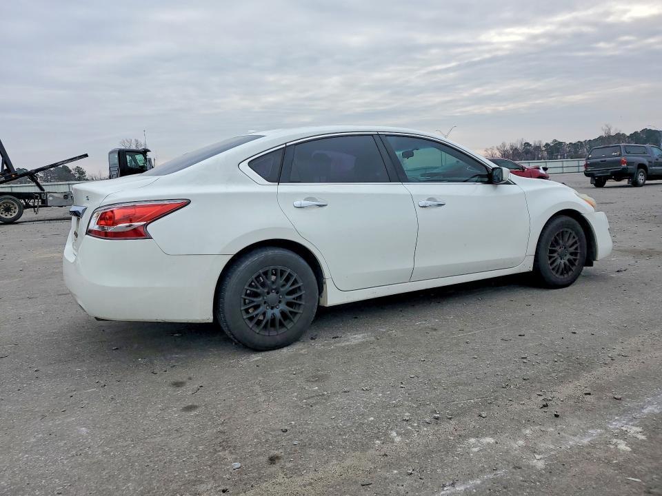 2015 Niss Altima 2.5 s