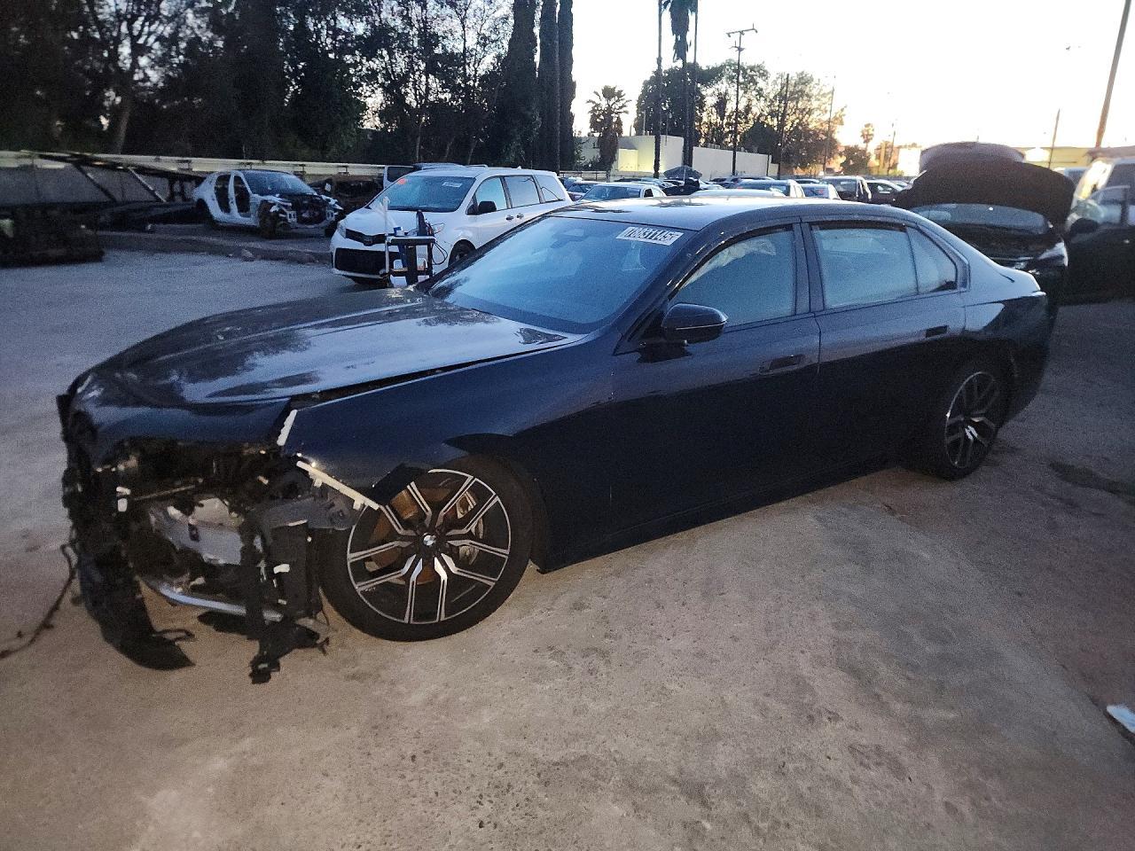 2025 BMW 740 xi